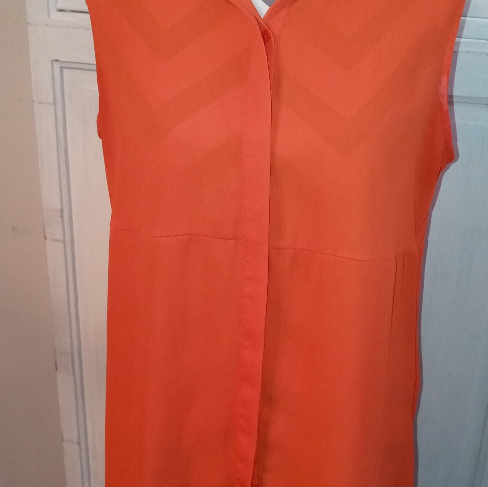 Sleeveless blouse